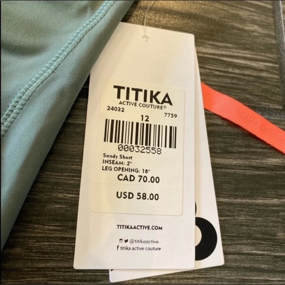 Titika Active Couture Sandy Short in Green Size 12